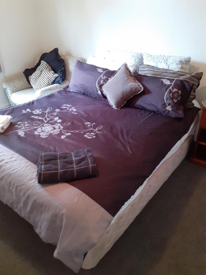 Intrepid Bed & Breakfast Christchurch Eksteriør bilde