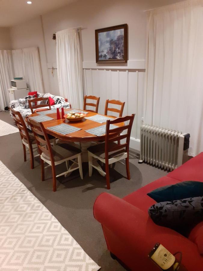 Intrepid Bed & Breakfast Christchurch Eksteriør bilde